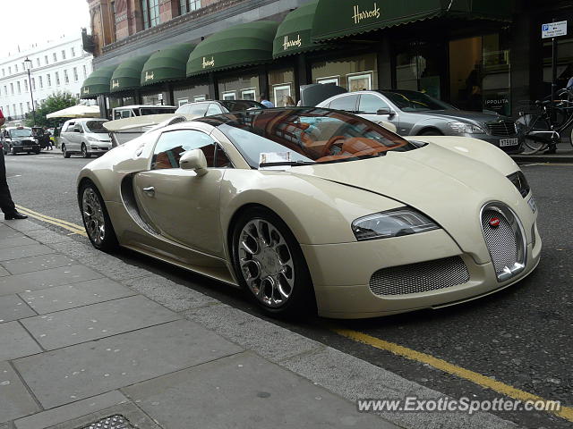 Bugatti Veyron spotted in London, United Kingdom