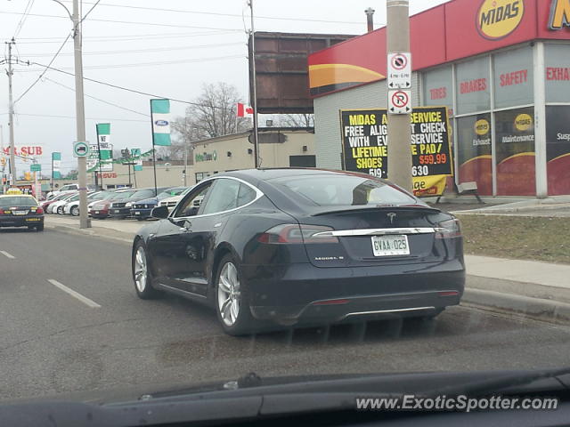 Tesla Model S spotted in London Ontario, Canada