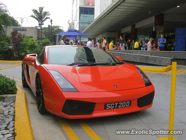 Lamborghini Gallardo spotted in Singapore, Singapore
