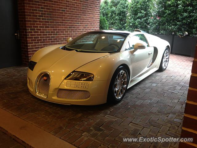 Bugatti Veyron spotted in Georgetown, Virginia