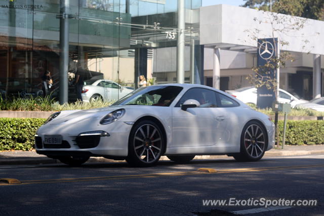 Porsche 911 spotted in São Paulo, Brazil