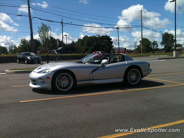 Dodge Viper spotted in Irondequoit, New York