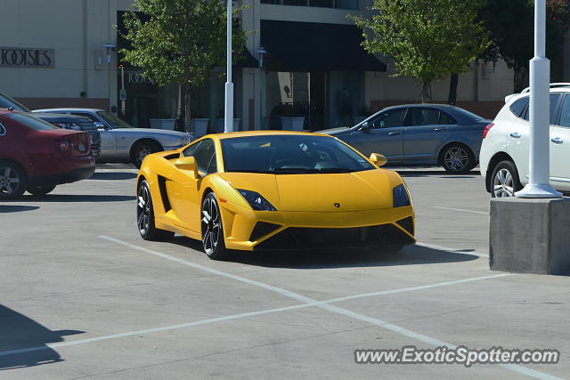 Lamborghini Gallardo spotted in Dallas, Texas