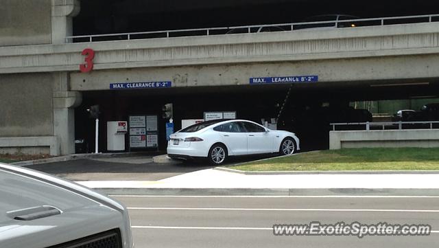Tesla Model S spotted in Los Angeles, California