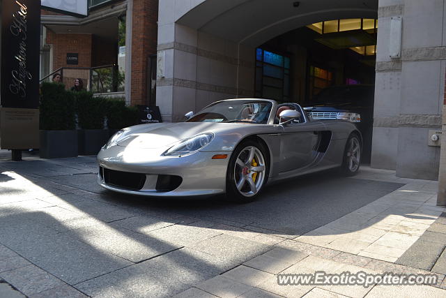 Porsche Carrera GT spotted in Toronto, Canada