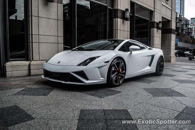 Lamborghini Gallardo spotted in Toronto, Canada