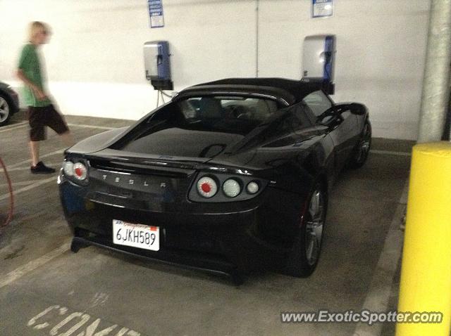 Tesla Roadster spotted in Hollywood, California