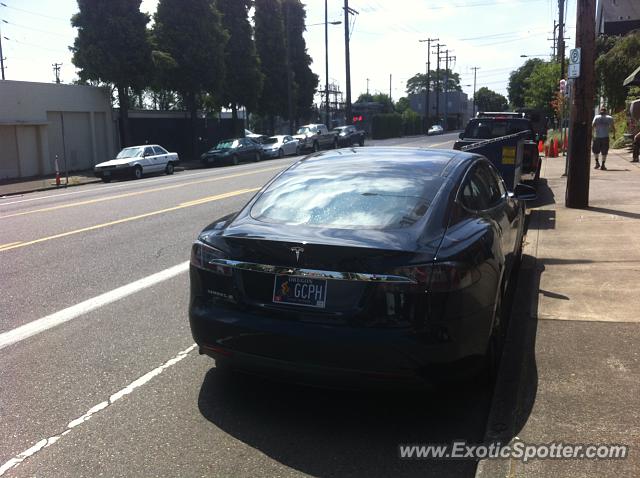 Tesla Model S spotted in Portland, Oregon