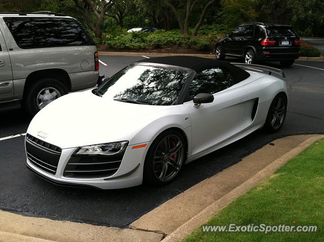 Audi R8 spotted in Dallas, Texas