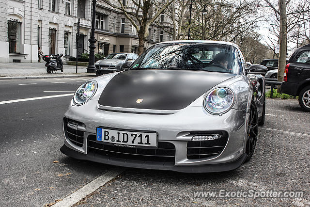 Porsche 911 GT2 spotted in Berlin, Germany