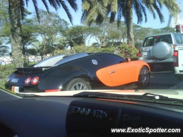 Bugatti Veyron spotted in Dubai, United Arab Emirates