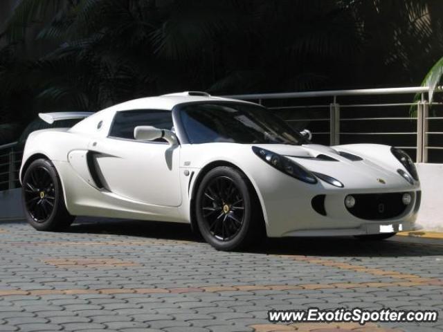 Lotus Exige spotted in Singapore, Singapore