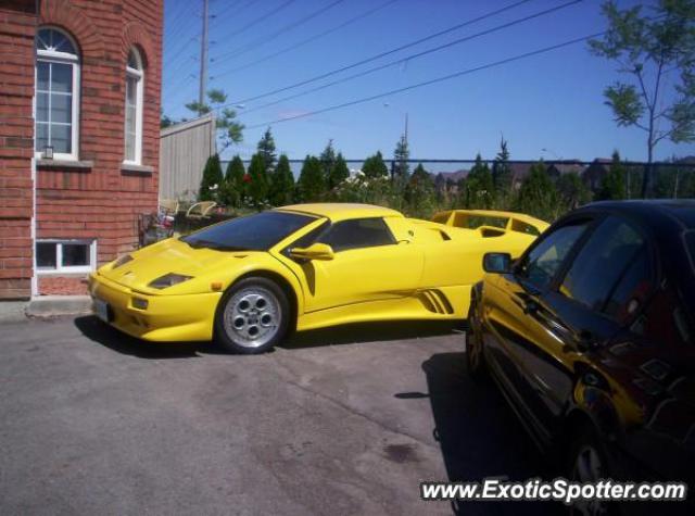 Lamborghini Diablo spotted in Mississuaga, Canada