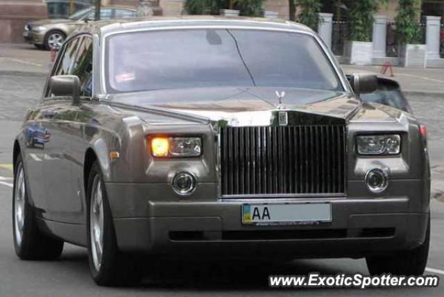 Rolls Royce Phantom spotted in Kiev, Ukraine