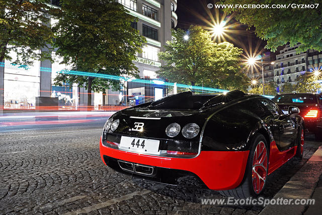 Bugatti Veyron spotted in Paris, France