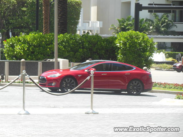 Tesla Model S spotted in Bal Harbour, Florida