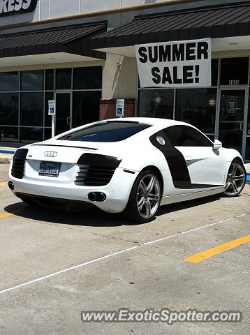 Audi R8 spotted in Beaumont, Texas