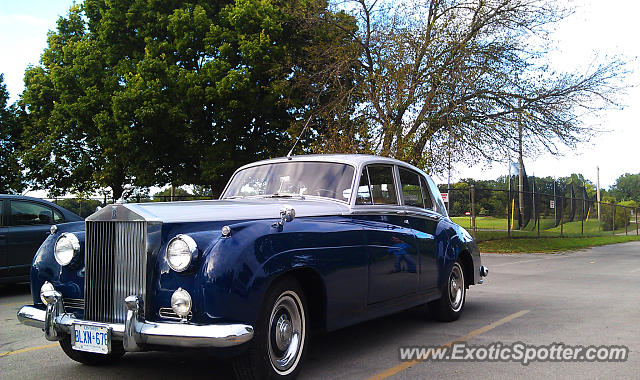 Rolls Royce Silver Cloud spotted in London, Ontario, Canada