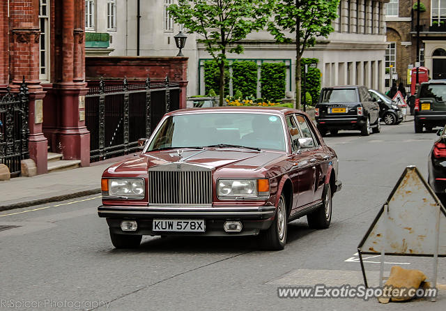 Rolls Royce Silver Spirit spotted in London, United Kingdom