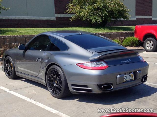 Porsche 911 Turbo spotted in Omaha, Nebraska