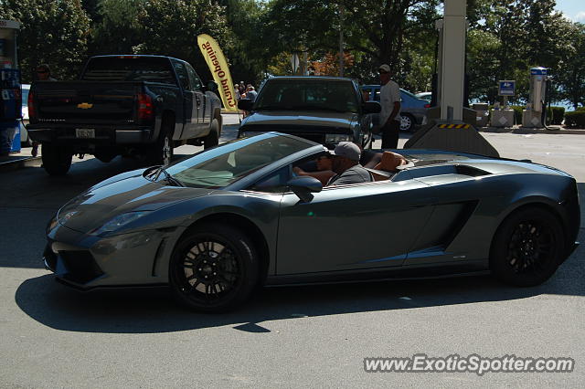Lamborghini Gallardo spotted in Burlington, Canada