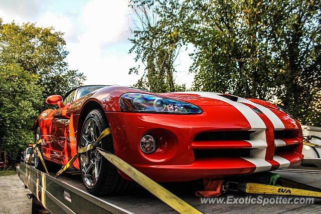 Dodge Viper spotted in Cross River, New York