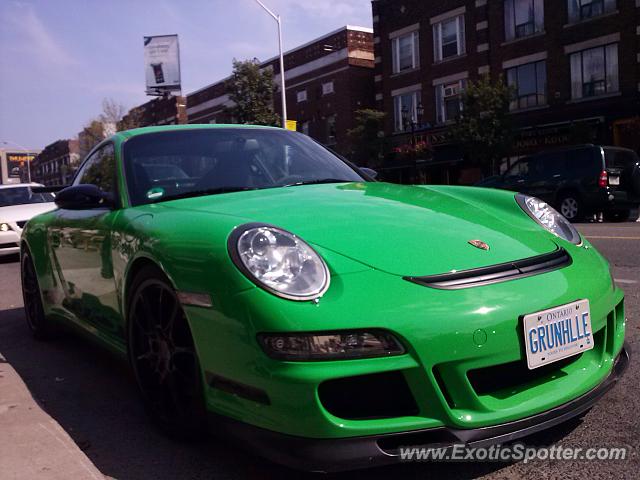 Porsche 911 GT3 spotted in Toronto, Canada