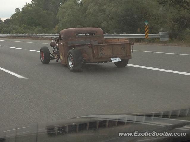 Other Handbuilt One-Off spotted in Toronto, Ontario, Canada