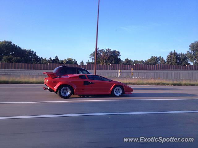 Lamborghini Countach spotted in Bloomington, Minnesota