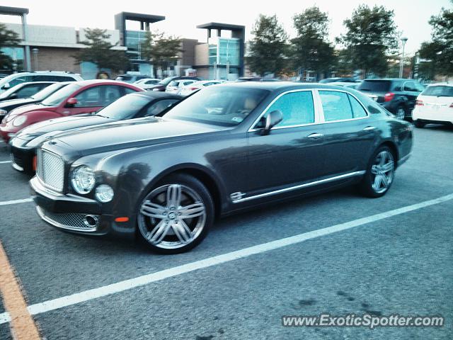Bentley Mulsanne spotted in Laval, Canada