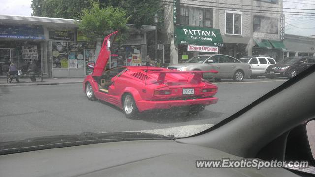 Lamborghini Countach spotted in Woodmere, New York