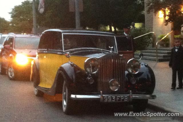 Rolls Royce Silver Wraith spotted in Denver, Colorado