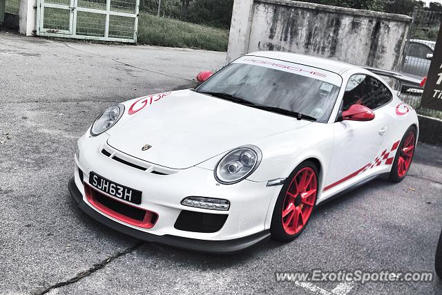 Porsche 911 GT3 spotted in Pasir Ris, Singapore