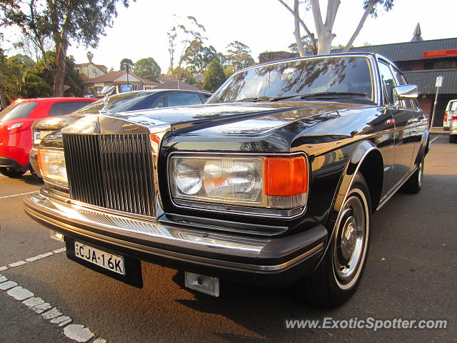 Rolls Royce Silver Spirit spotted in Sydney, Australia