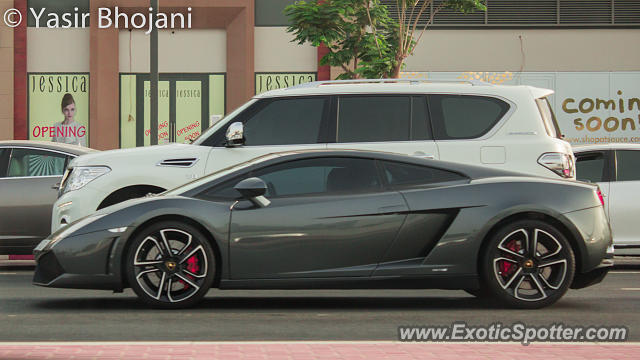Lamborghini Gallardo spotted in Dubai, United Arab Emirates