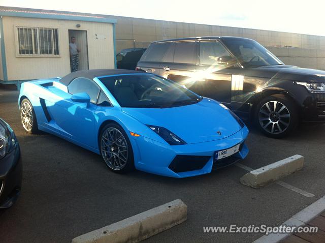 Lamborghini Gallardo spotted in Beirut, Lebanon