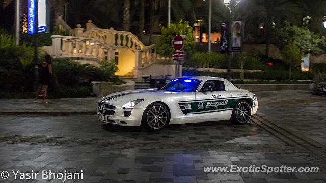 Mercedes SLS AMG spotted in Dubai, United Arab Emirates