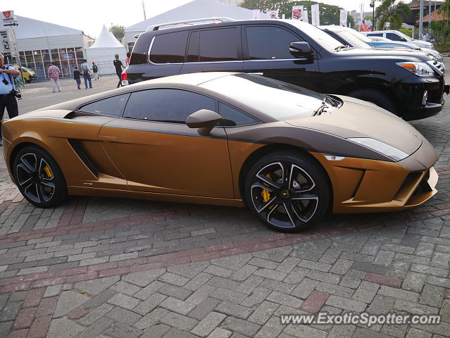 Lamborghini Gallardo spotted in Jakarta, Indonesia
