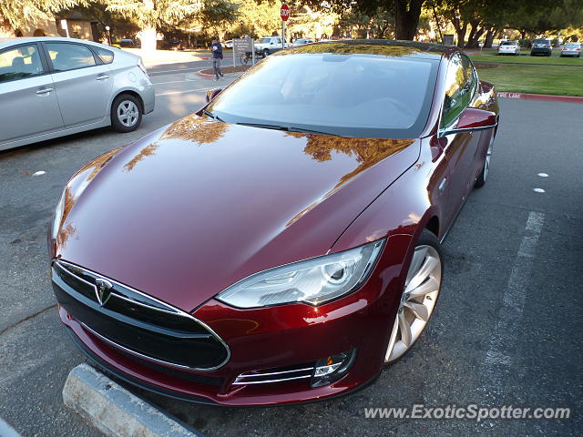 Tesla Model S spotted in Palo Alto, California