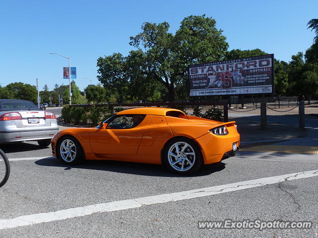 Tesla Roadster spotted in Palo Alto, California