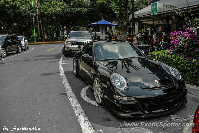 Porsche 911 GT3 spotted in Mexico City, Mexico