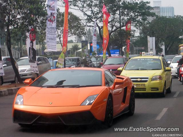 Lamborghini Gallardo spotted in Jakarta, Indonesia