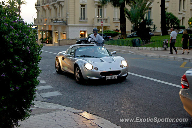 Lotus Elise spotted in Monte-carlo, Monaco
