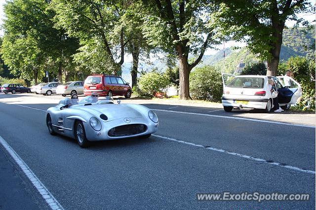 Mercedes 300SL spotted in Rhine Valley, Germany
