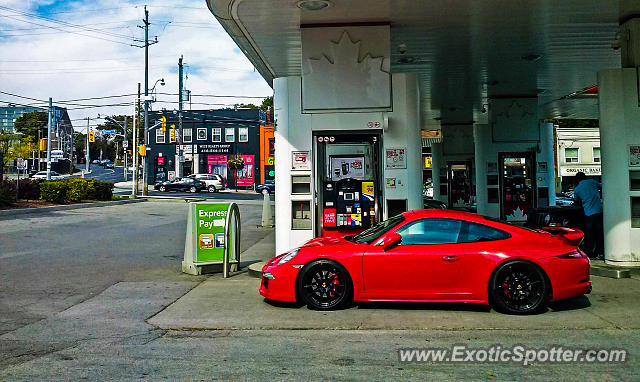 Porsche 911 spotted in Toronto, Canada