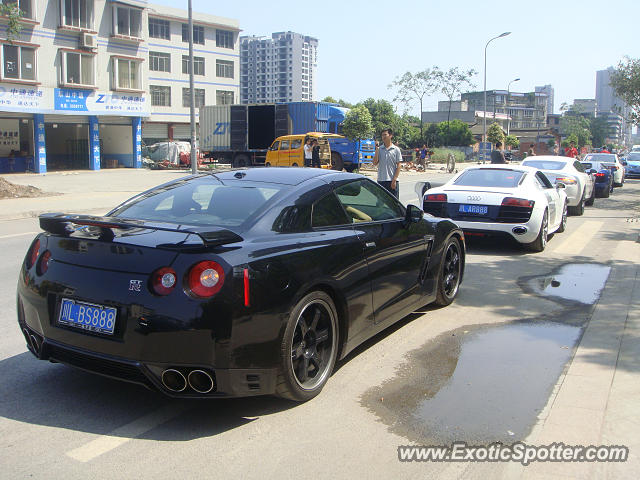 Nissan GT-R spotted in Leshan, China