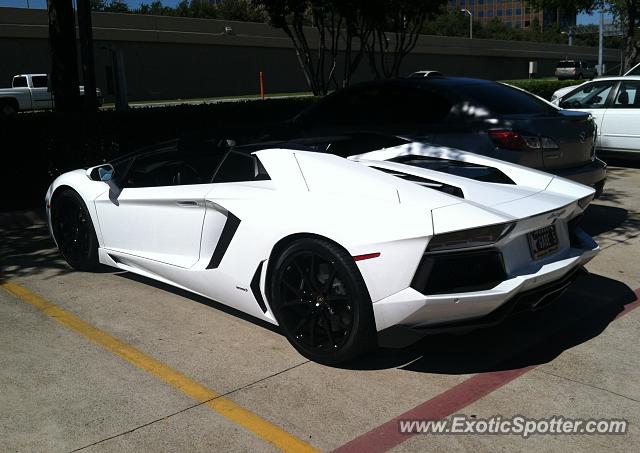 Lamborghini Aventador spotted in Dallas, Texas on 10/07/2013