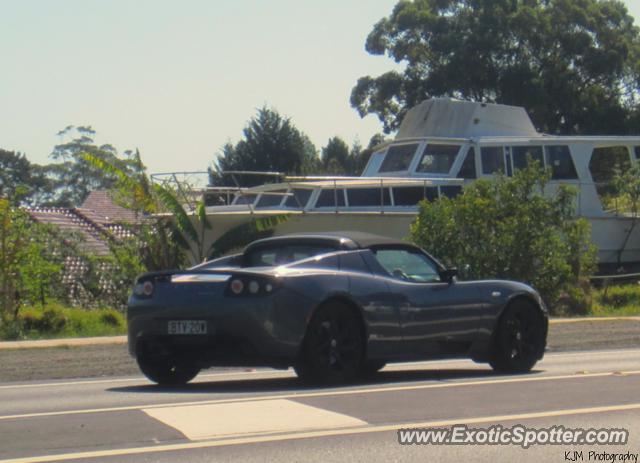 Tesla Roadster spotted in Sydney, Australia