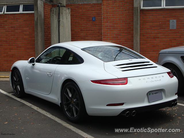 Porsche 911 spotted in Brasilia, Brazil