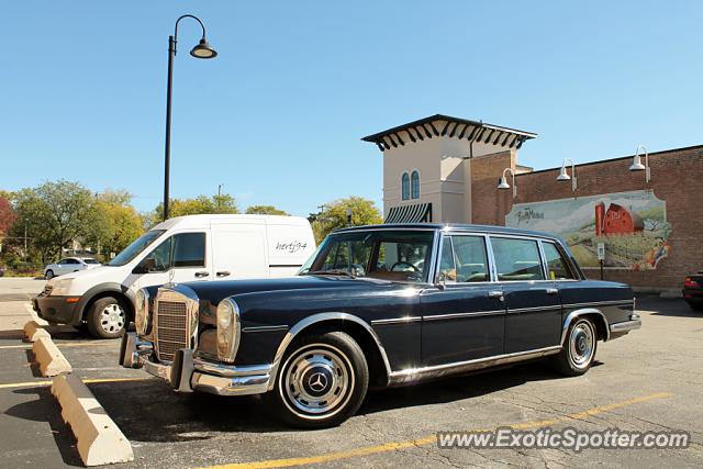 Other Vintage spotted in Lake Forest, Illinois